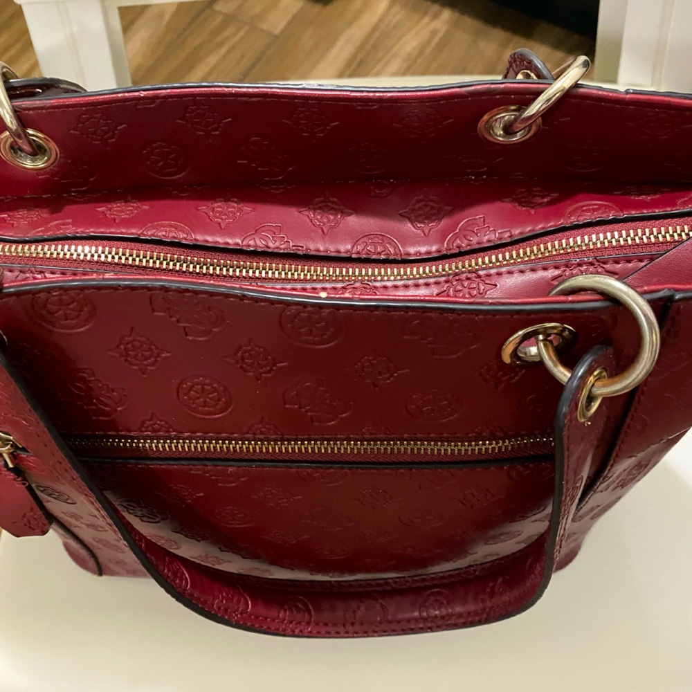 GUESS Kamryn Peony Debossed Logo Tote Bag Red - Picture 5 of 7